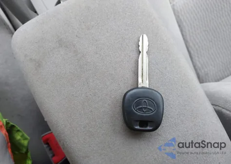 2005 Toyota Corolla Le from USA, damaged, VIN 2T1BR30E65C443813